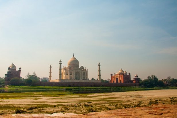 Taj Mahal Sunrise Tour: Witness its Majesty